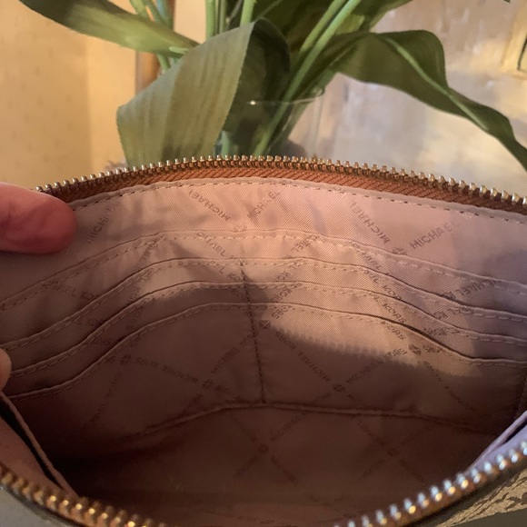 Michael Kors NEW never carried Wristlet. Khaki Tan PVC with Brown signature MK. - Picture 7 of 7